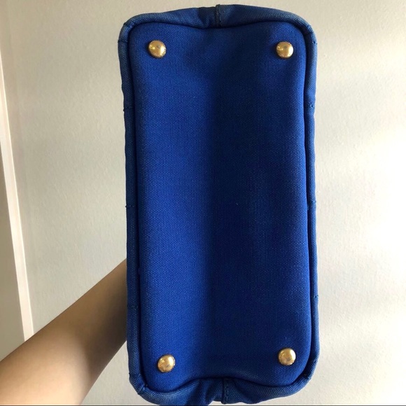 🦋🦋SOLD for $990🦋🦋 Prada Canapa - Picture 3 of 6